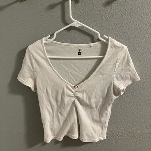 White short sleeve top